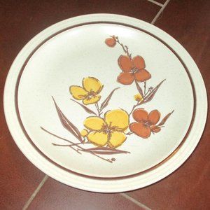 Set of 3 Homer Laughlin HL188 1977 dinner plates4
